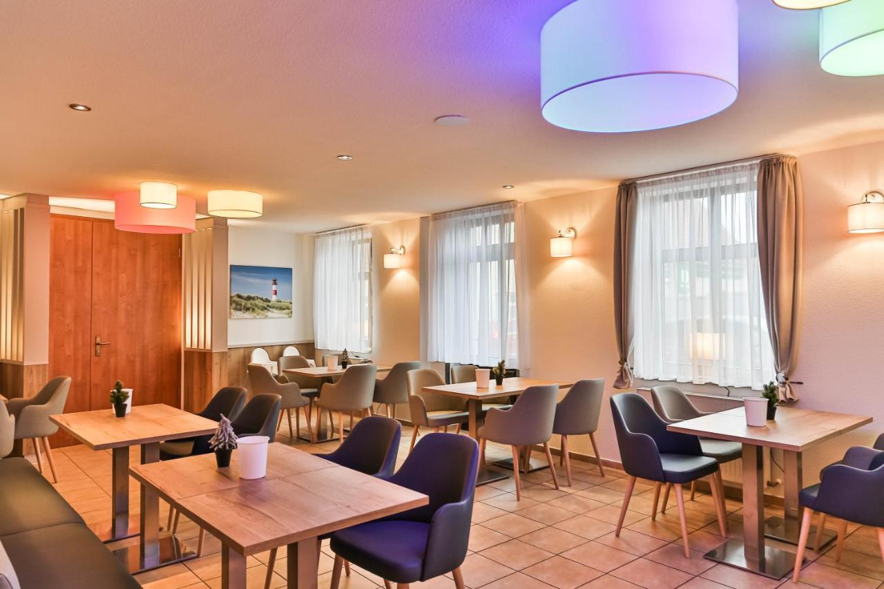 City-Hotel-ヴォルガスト エクステリア 写真